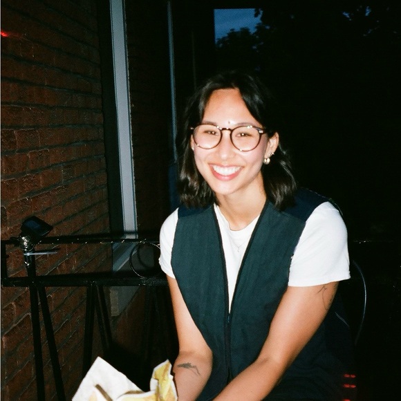 Meet your Posher, Alexie - Picture 4 of 4